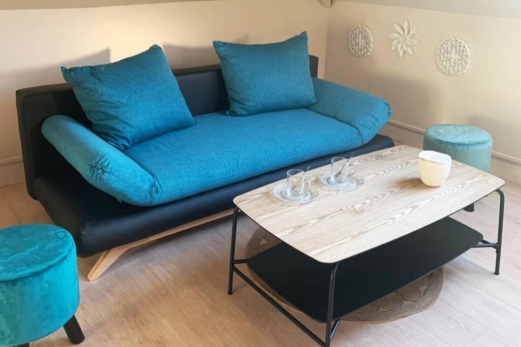 Caudry : Appartement Spacieux Plein Centre 外观 照片
